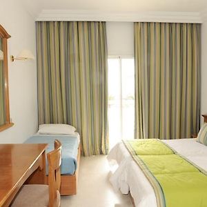 Dreibettzimmer